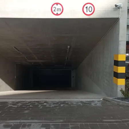 Miedzyleska Caffe 아파트 *